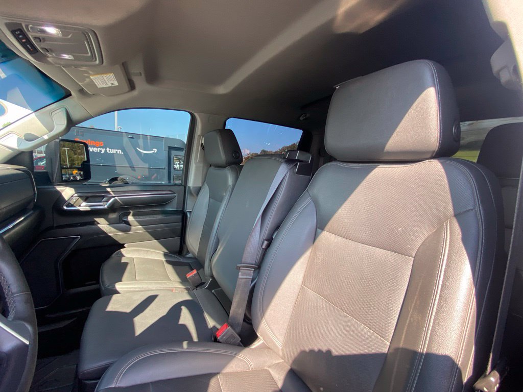 Used 2024 Chevrolet Silverado 2500 LTZ AWD/4WD image 19