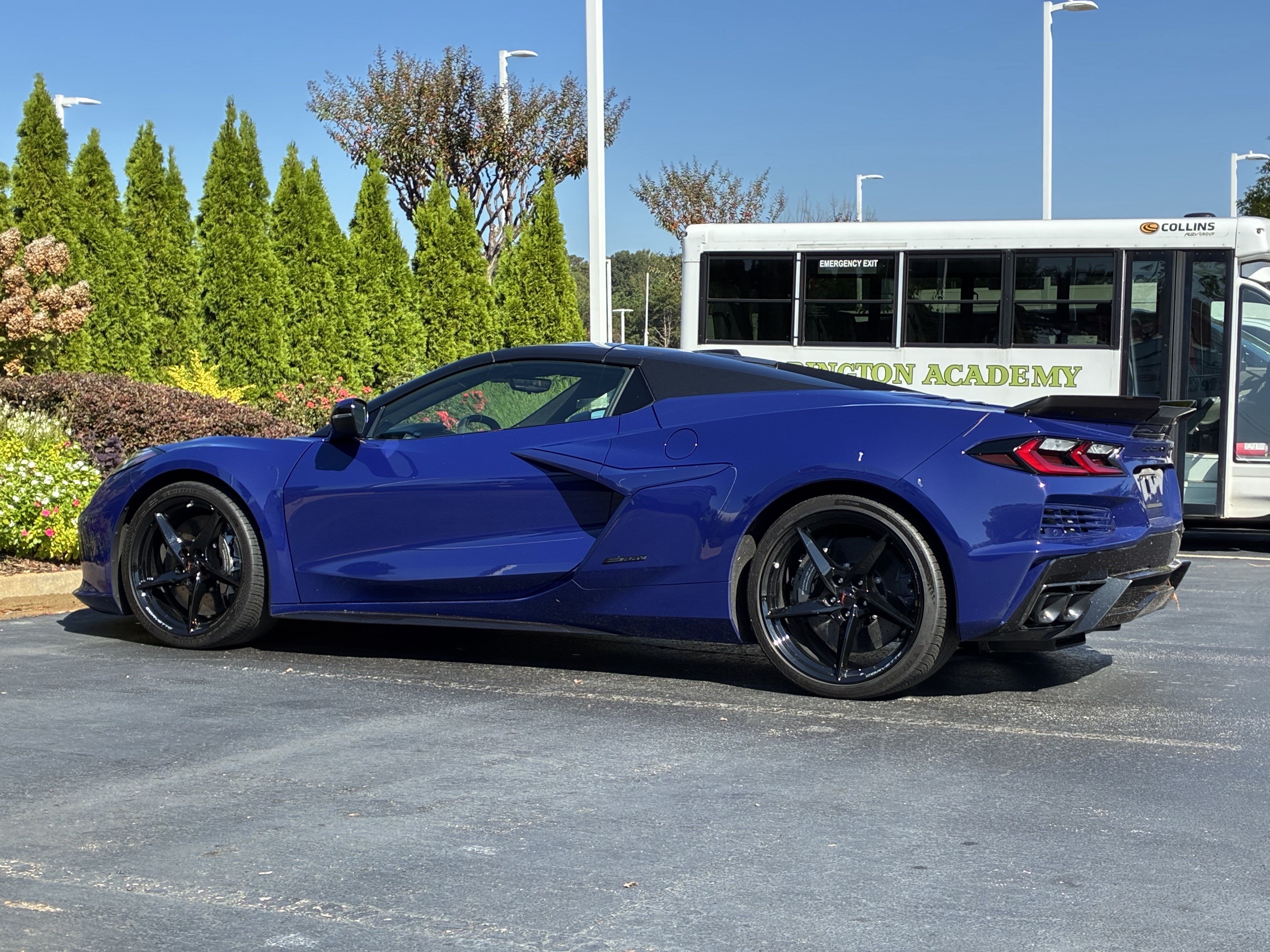 Used 2025 Chevrolet Corvette E-Ray AWD/4WD image 9