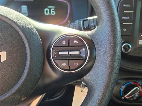 Used 2023 Kia Soul LX w/ LX Technology Package image 28