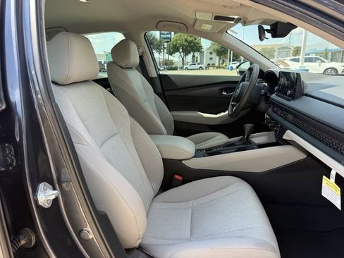 Used 2025 Honda Accord LX image 28