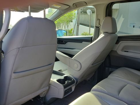 Used 2024 Honda Odyssey EX-L image 16