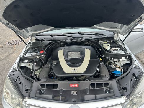 Used 2010 Mercedes-Benz C 300 4MATIC Sedan image 27