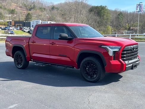 Used 2024 Toyota Tundra SR5 w/ SR5 Premium Package image 5