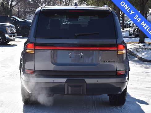 Used 2026 Lexus GX 550 image 9