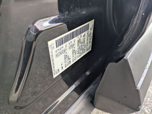Used 2023 Nissan Rogue SV FWD image 32