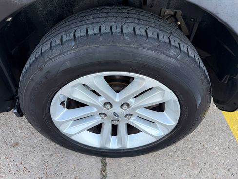 Used 2012 Ford Explorer XLT image 43