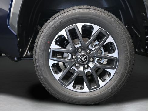 New 2026 Toyota Tundra Limited AWD/4WD image 33
