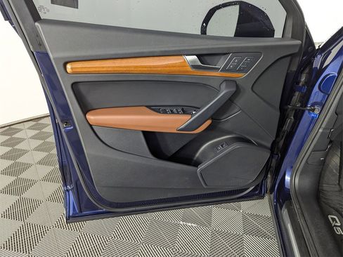 Used 2021 Audi Q5 2.0T Premium w/ Convenience Package image 18