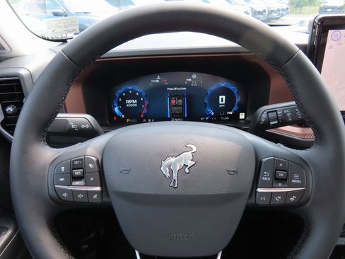 New 2025 Ford Bronco Sport Outer Banks w/ Outer Banks Tech Package+ image 11