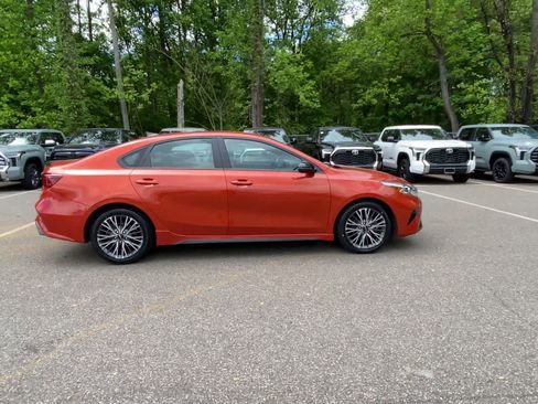 Used 2022 Kia Forte GT-Line w/ GT-Line Technology Package FWD image 12