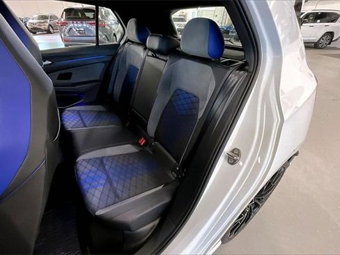 Used 2025 Volkswagen Golf R Black Edition image 22