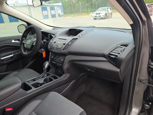 Used 2018 Ford Escape SE FWD image 52