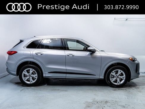 Used 2025 Audi Q5 Premium w/ Convenience Package AWD/4WD image 9