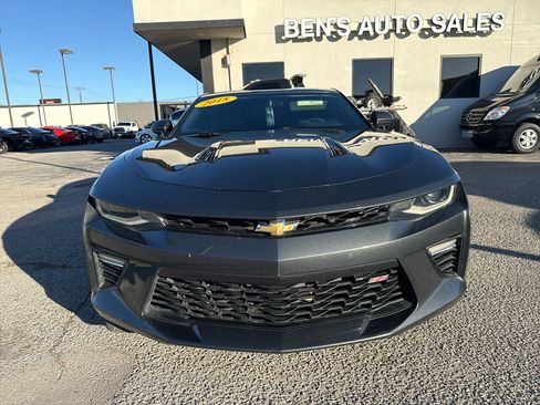 Used 2018 Chevrolet Camaro SS image 3