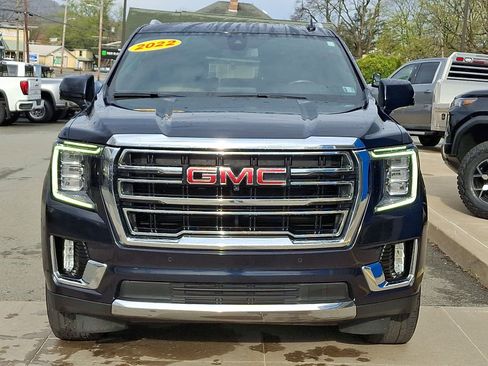 Used 2022 GMC Yukon SLT w/ SLT Luxury Package image 2