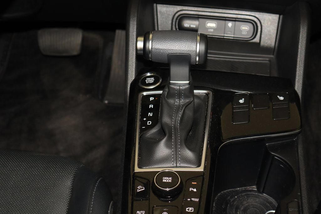 Used 2024 Kia Sportage EX FWD image 25
