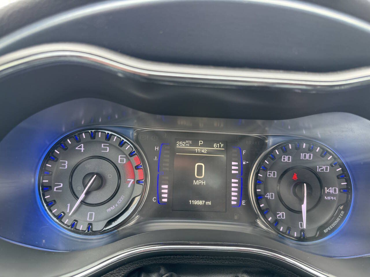 Used 2017 Chrysler 200 S FWD image 15