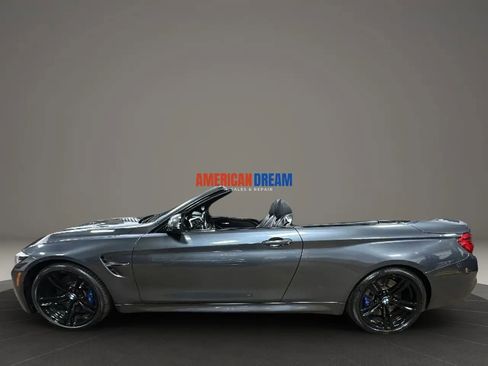 Used 2018 BMW M4 Convertible image 2