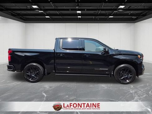 Used 2025 Chevrolet Silverado 1500 High Country w/ Midnight Edition AWD/4WD image 6