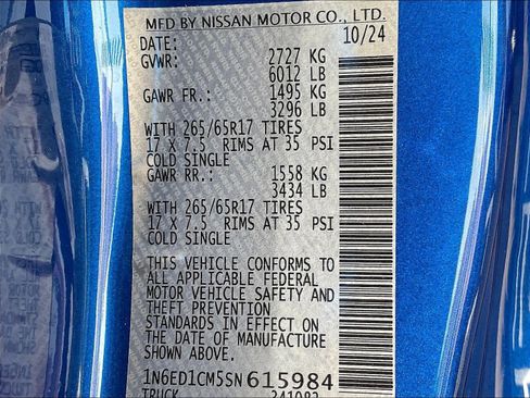 Used 2025 Nissan Frontier SV image 58