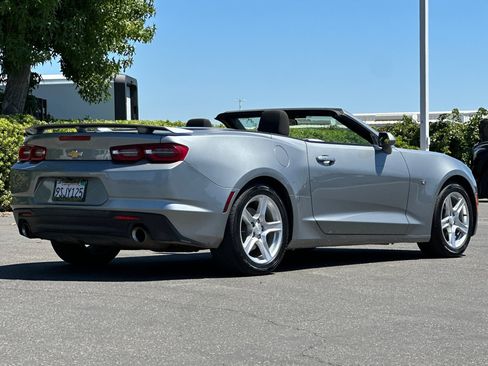 Used 2023 Chevrolet Camaro LT RWD image 5