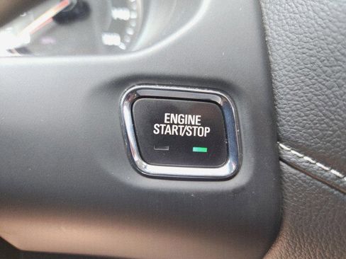 Used 2023 GMC Acadia SLE w/ Driver Convenience Package image 50