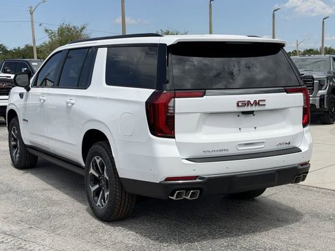 New 2026 GMC Yukon XL AT4 w/ AT4 Premium Plus Package AWD/4WD image 7