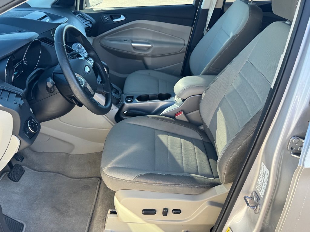 Used 2015 Ford Escape SE w/ Equipment Group 201A AWD/4WD image 5
