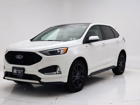 Used 2022 Ford Edge ST-Line image 4