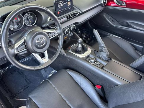 Used 2023 MAZDA MX-5 Miata Grand Touring RWD image 12