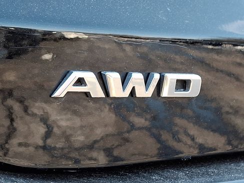 Used 2021 Cadillac XT6 Premium Luxury w/ LPO, Floor Liner Package image 32