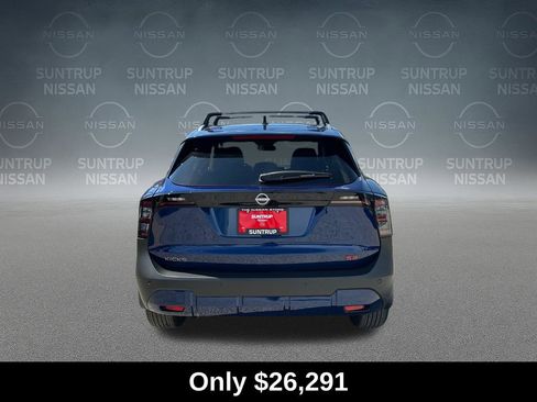 Used 2026 Nissan Kicks SR FWD image 4