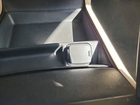 Used 2016 Ford Fusion SE image 24