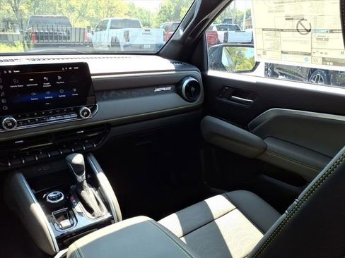 New 2026 Chevrolet Colorado ZR2 w/ Technology Package image 22