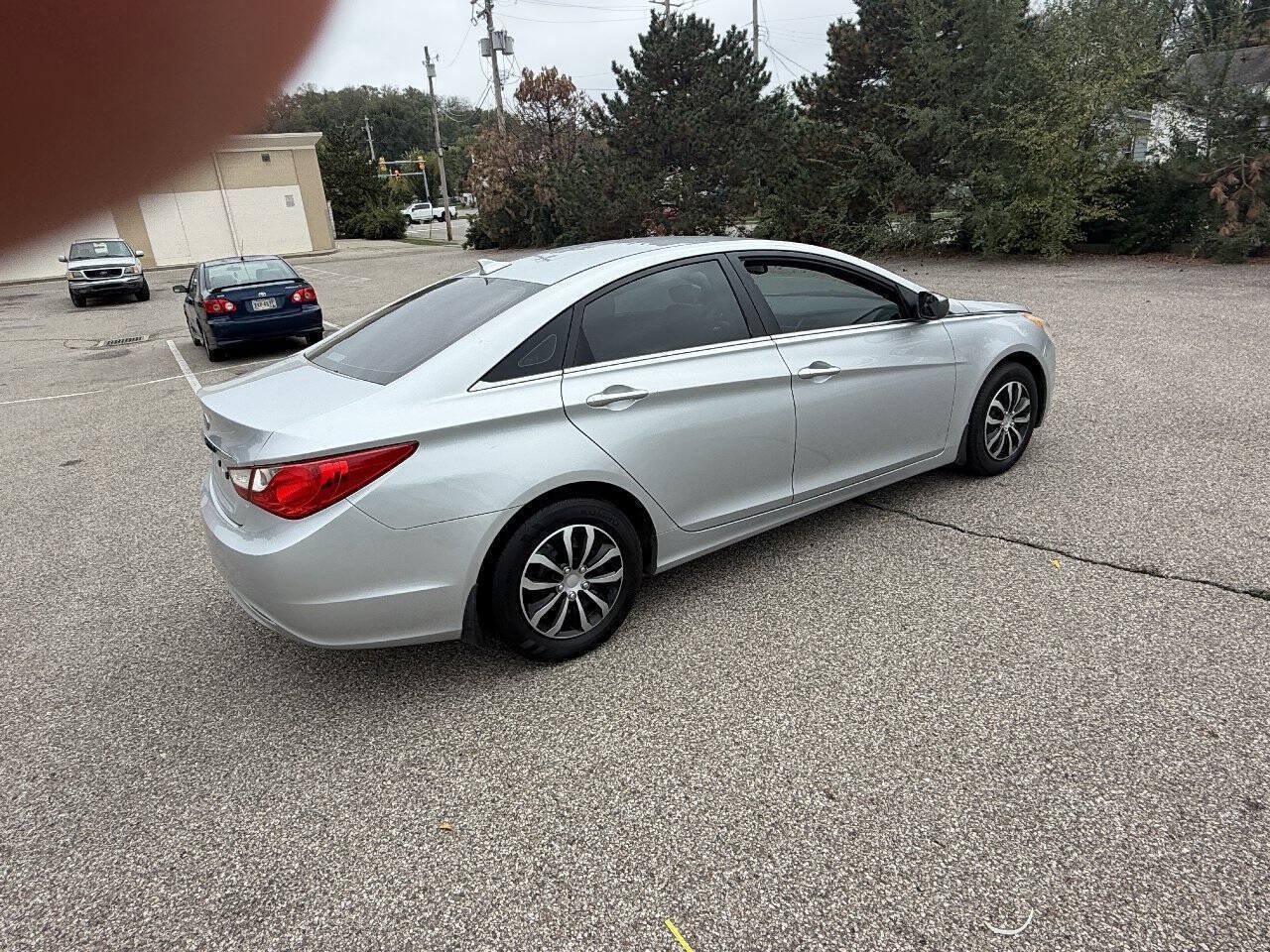 Used 2012 Hyundai Sonata GLS FWD image 4