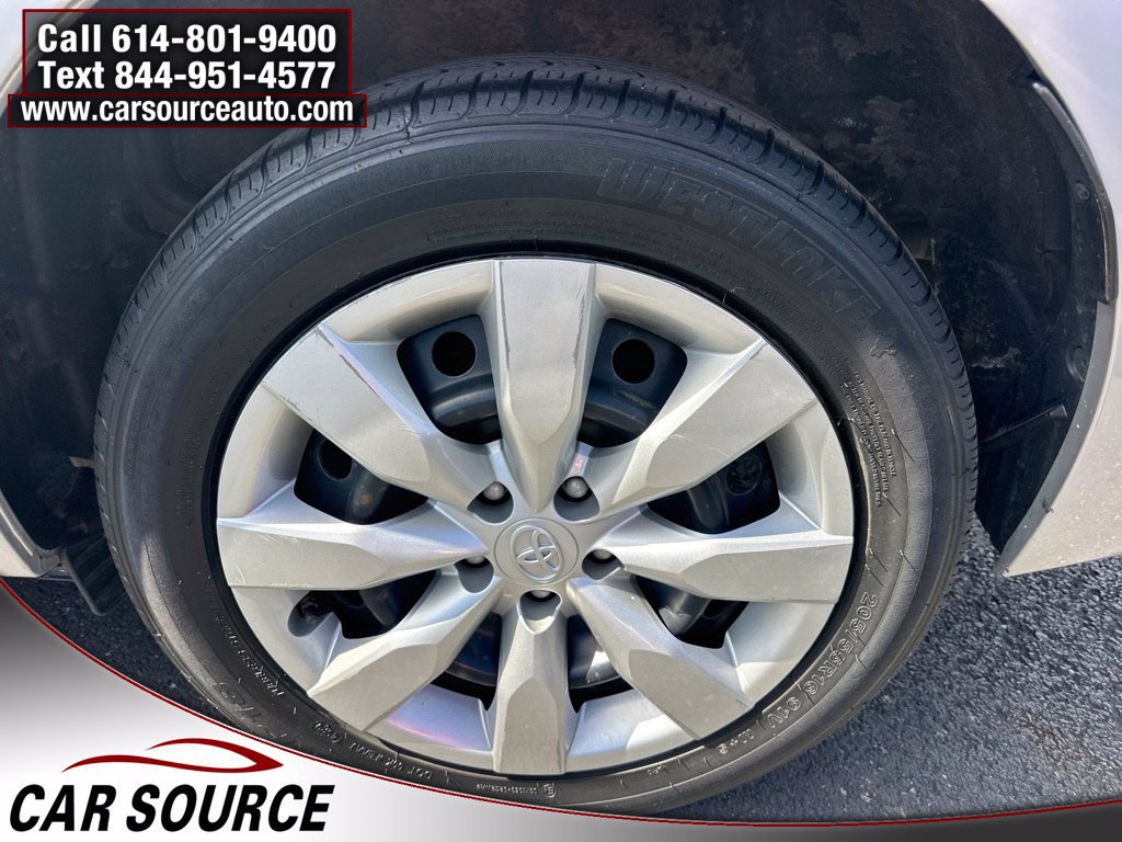 Used 2016 Toyota Corolla LE FWD image 22