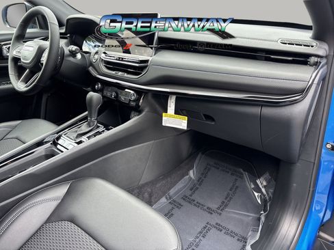 New 2026 Jeep Compass Latitude image 10