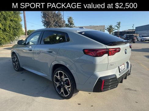 Used 2026 BMW X2 xDrive28i w/ Technology Package AWD/4WD image 3