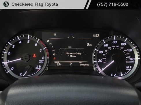 Used 2023 Toyota Highlander XLE image 26