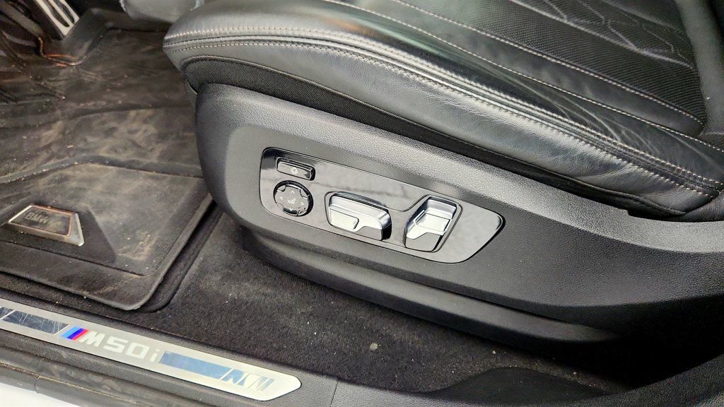 Used 2022 BMW X6 M50i w/ Executive Package AWD/4WD image 12