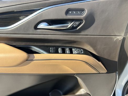 Used 2023 Cadillac Escalade ESV Sport w/ Touring Package image 15