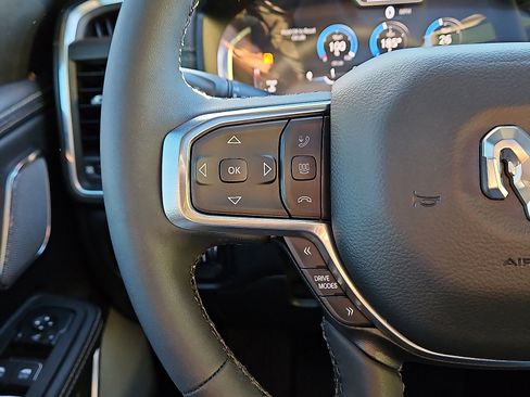 Used 2025 RAM 1500 Laramie w/ Night Edition image 17