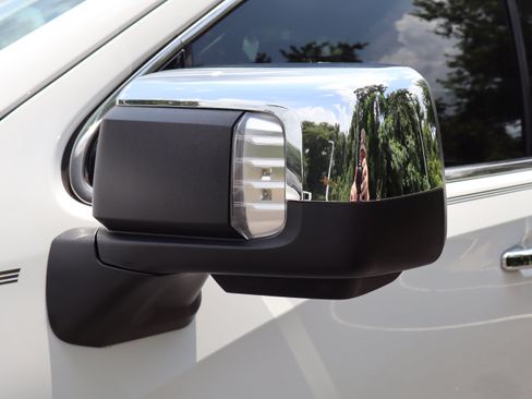 Used 2024 GMC Sierra 1500 SLT w/ Max Trailering Package AWD/4WD image 16