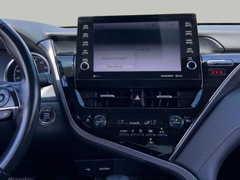 Used 2023 Toyota Camry XLE FWD image 7