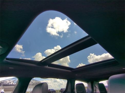 New 2026 Chrysler Pacifica Limited w/ S Appearance Package image 25