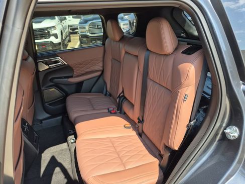 New 2025 Mitsubishi Outlander SEL image 21