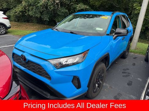 Used 2019 Toyota RAV4 LE AWD/4WD image 10
