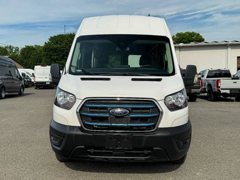 Used 2022 Ford E-Transit 148 High Roof Extended RWD image 8