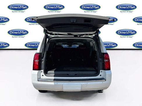 Used 2019 Chevrolet Suburban Premier w/ Premier Plus Edition AWD/4WD image 27