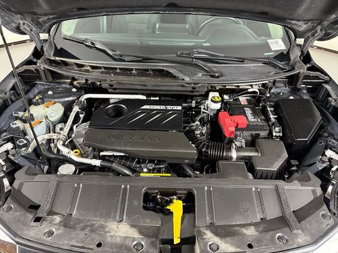 Used 2024 Nissan Rogue SV FWD image 42